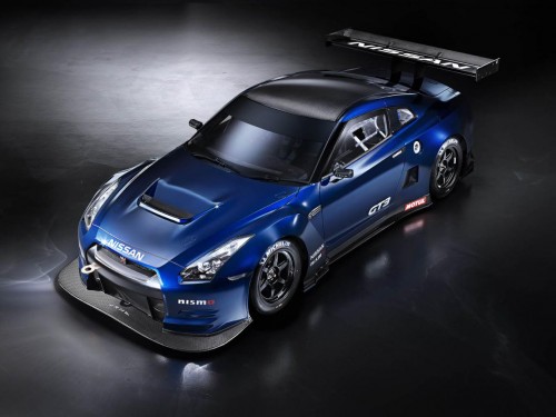 This mean racing machine you see here is the Nissan GTR NISMO GT3